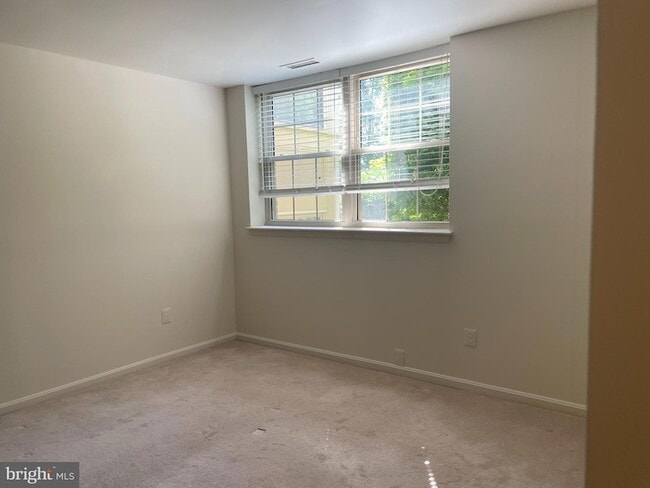 Building Photo - 12 Rain Flower Path