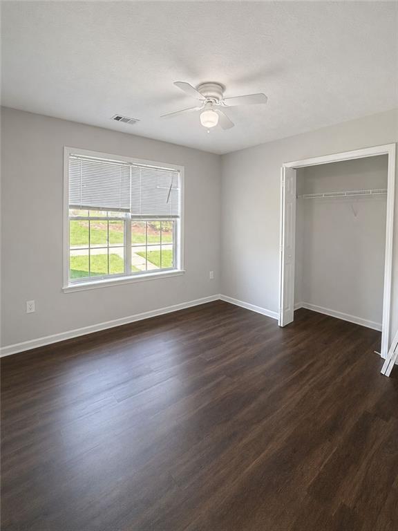 Building Photo - 2657 Amberly Glen Dr