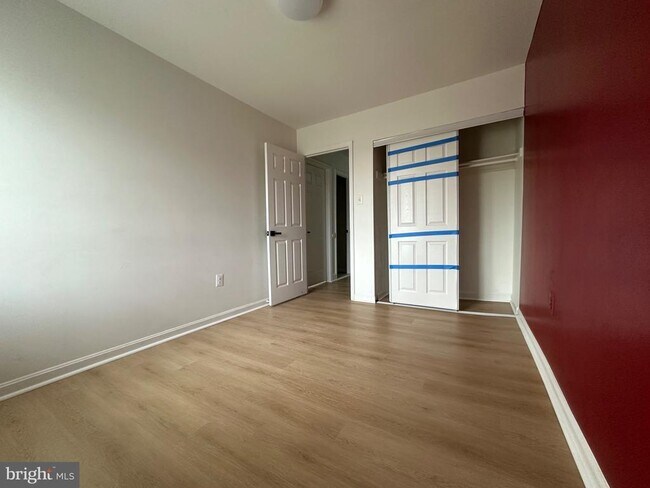 Building Photo - 8282 White Pine Dr