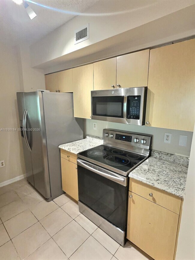 Building Photo - 2120 W Preserve Way