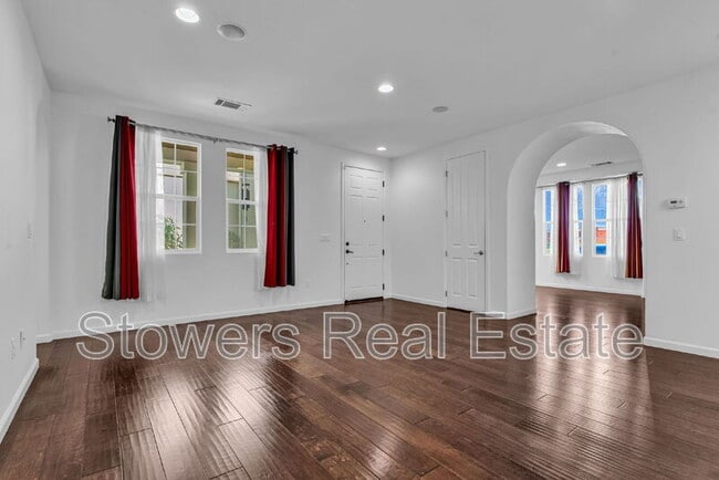 Building Photo - 4685 Malayan St