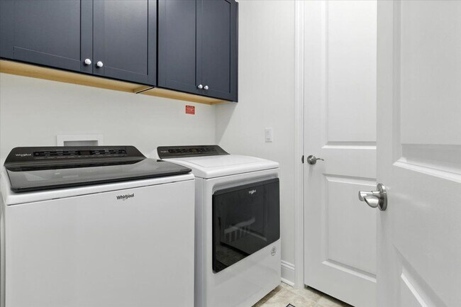 Building Photo - 511 Landshark Blvd