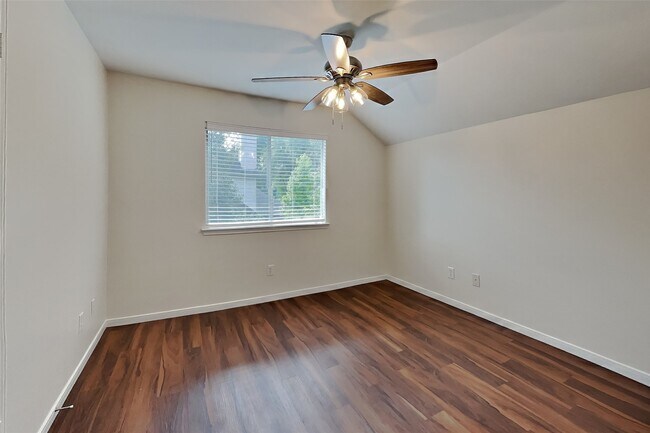 Building Photo - 1418 Summer Rain Dr