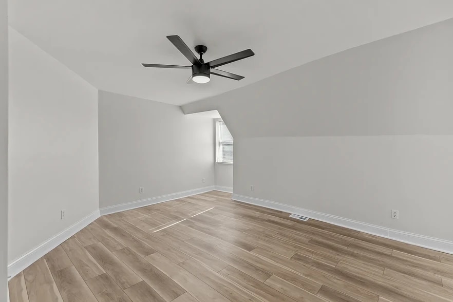 Building Photo - 3258 Ohio Ave