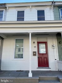 Building Photo - 714 Walnut St