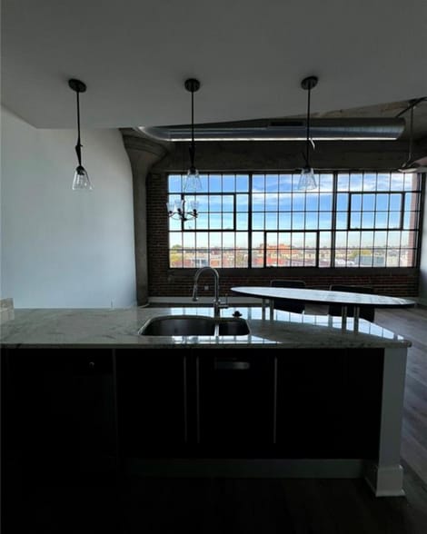 Building Photo - 4100 Forest Park Ave