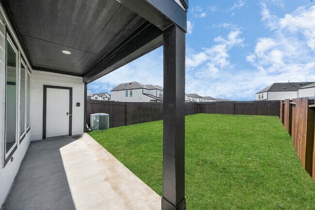 Building Photo - 12326 Basilwood Dr