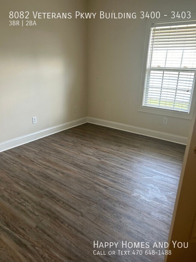 Building Photo - 8082 Veterans Pkwy