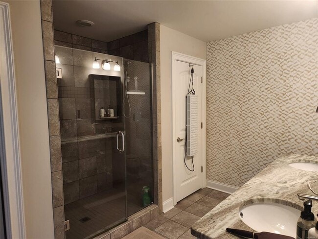 Building Photo - 105 Herman Dr