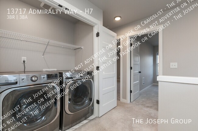 Building Photo - 13717 Admiralty Way