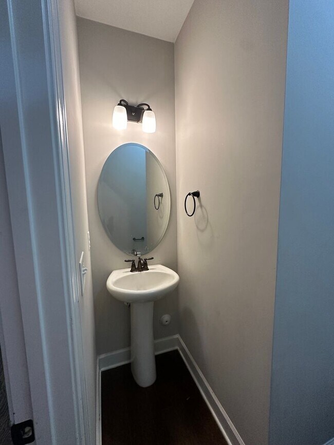 Building Photo - 4BED / 2.5BATH BEAUTIFUL HOME IN ANDERSON ...