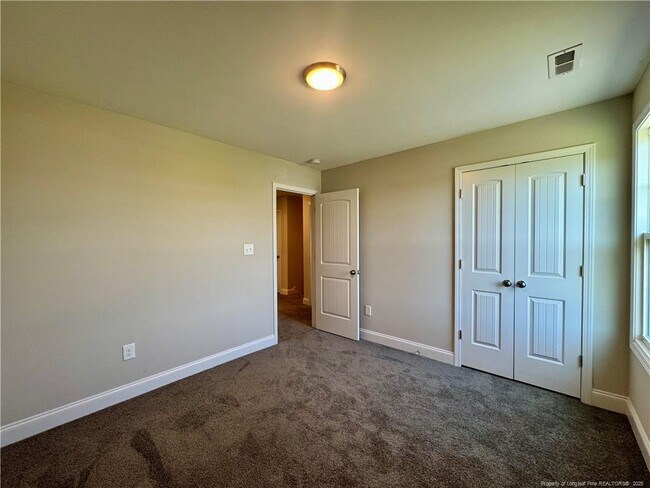 Building Photo - 75 Doubletree Ln