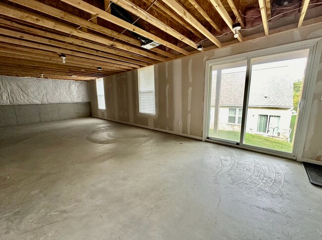 Walkout basement - 2750 St. Regis Way