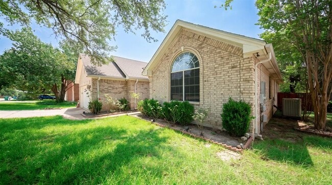 Building Photo - 1108 Antelope Ridge