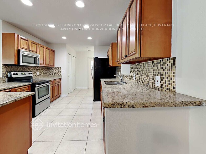 Building Photo - 2056 S Belcher Rd