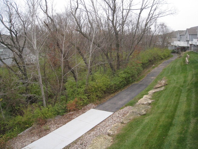 Building Photo - 9806 N Lewis Ave