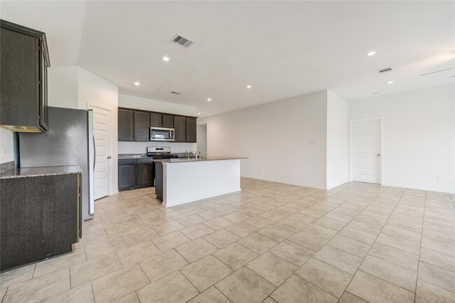 Building Photo - 7547 Cattle Walker Ct