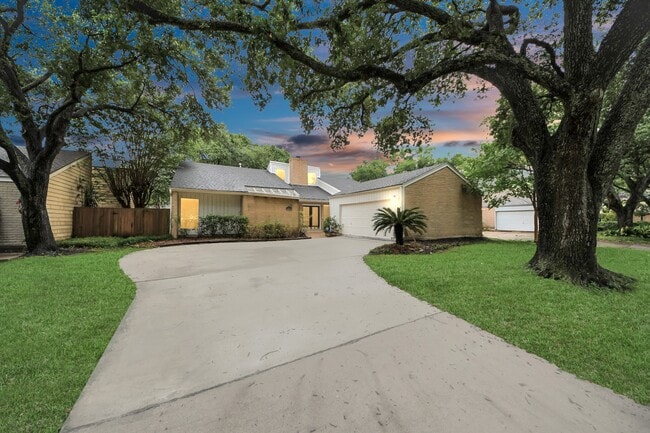 Building Photo - 11415 Ella Lee Dr