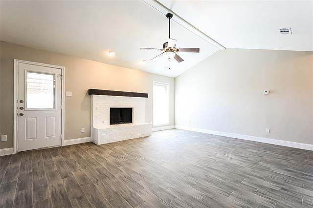 Building Photo - 524 E Lark Ct