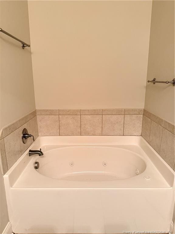 Building Photo - 210 Fountainhead Ln