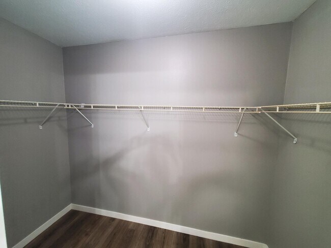 Building Photo - 19 Hummingbird Dr