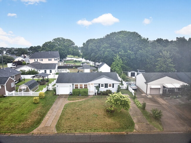 Building Photo - 8516 Halprin Dr