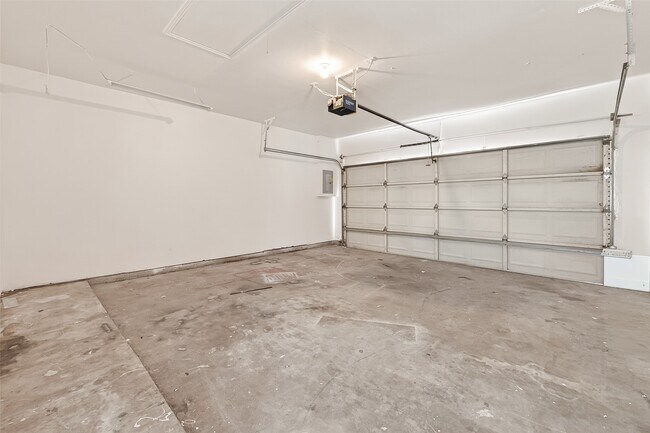 Building Photo - 4018 Timber Corner