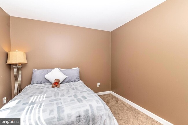 Building Photo - 251 Fir Tree Ct