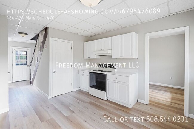 Building Photo - 464-474 Main St-470