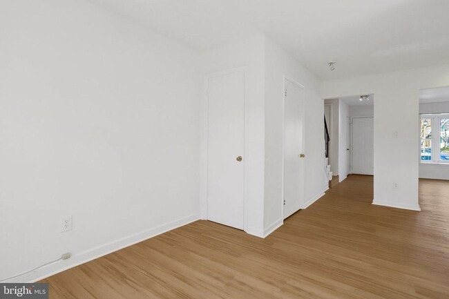 Building Photo - 9911 Whitewater Dr