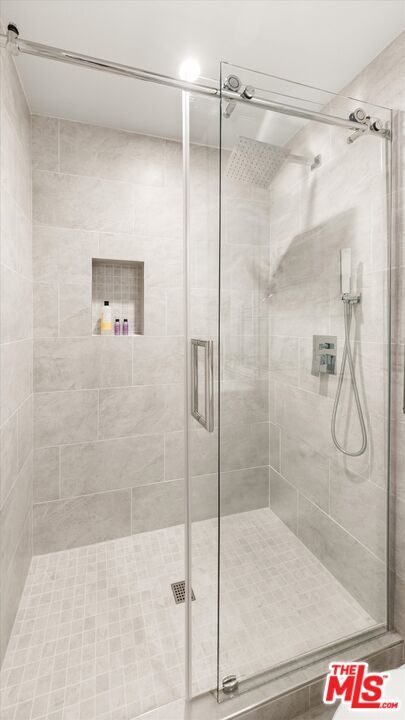 Building Photo - 4297 Carpinteria Ave