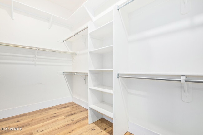 Building Photo - 3469 S Eucalyptus Pl