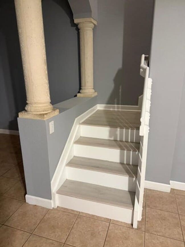 Building Photo - 3501 Shoma Dr