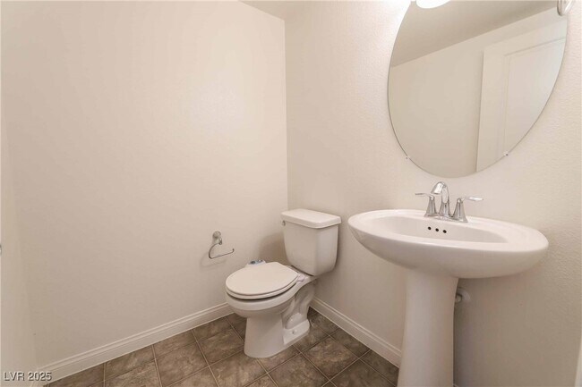Building Photo - 1525 Spiced Wine Ave
