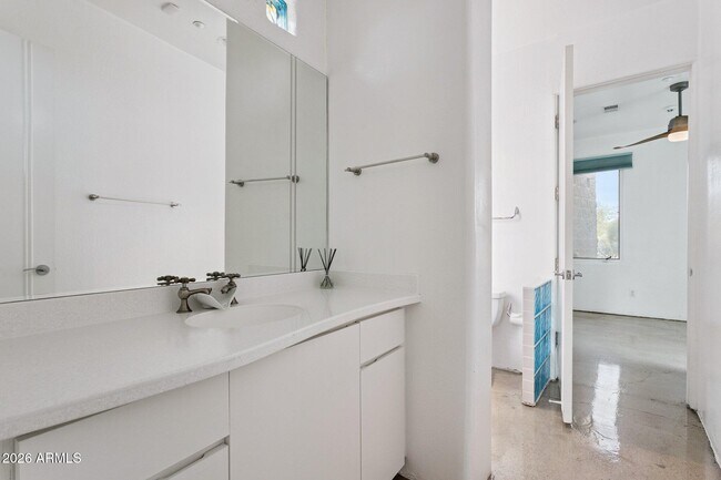 Building Photo - 9267 E Diamond Rim Dr