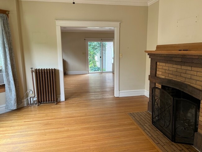 Building Photo - 918 N Dunton Ave