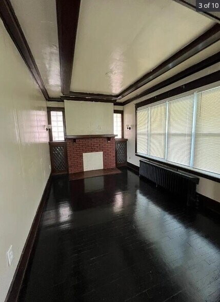 Building Photo - 1125 Pingree St