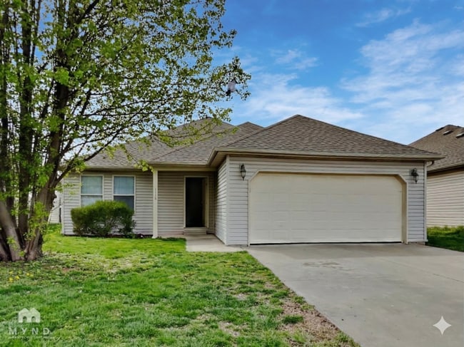 Building Photo - 1130 S Clifton Ave