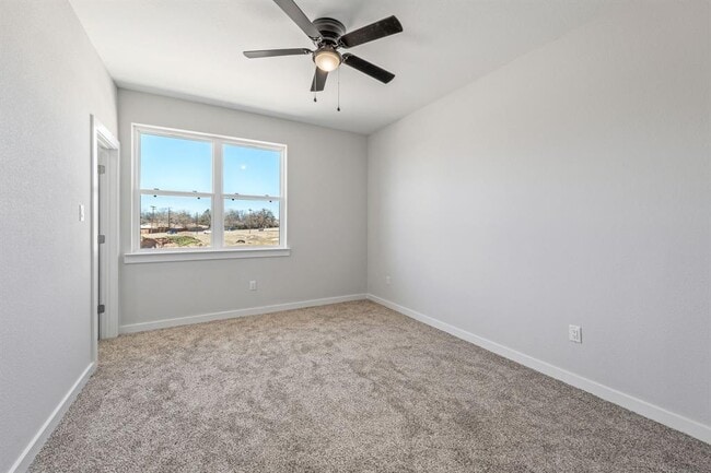 Building Photo - 532 Galt Dr