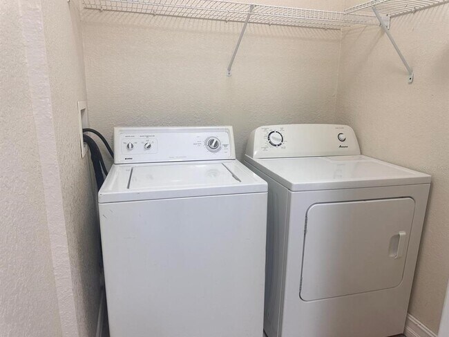 Building Photo - 3702 Palm Desert Ln