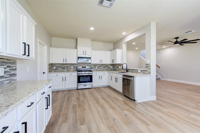 Building Photo - 6323 Richland Hills Dr