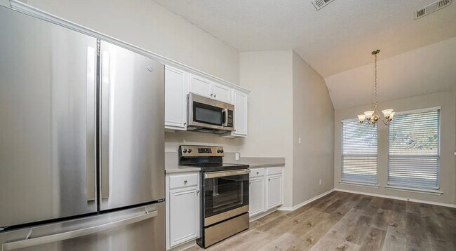 Building Photo - 1724 Green Terrace Dr