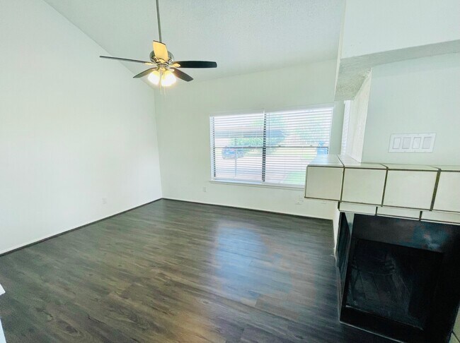 Building Photo - 2710 Grants Lake Blvd