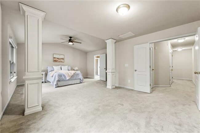 Building Photo - 2396 Whiteoak Bend