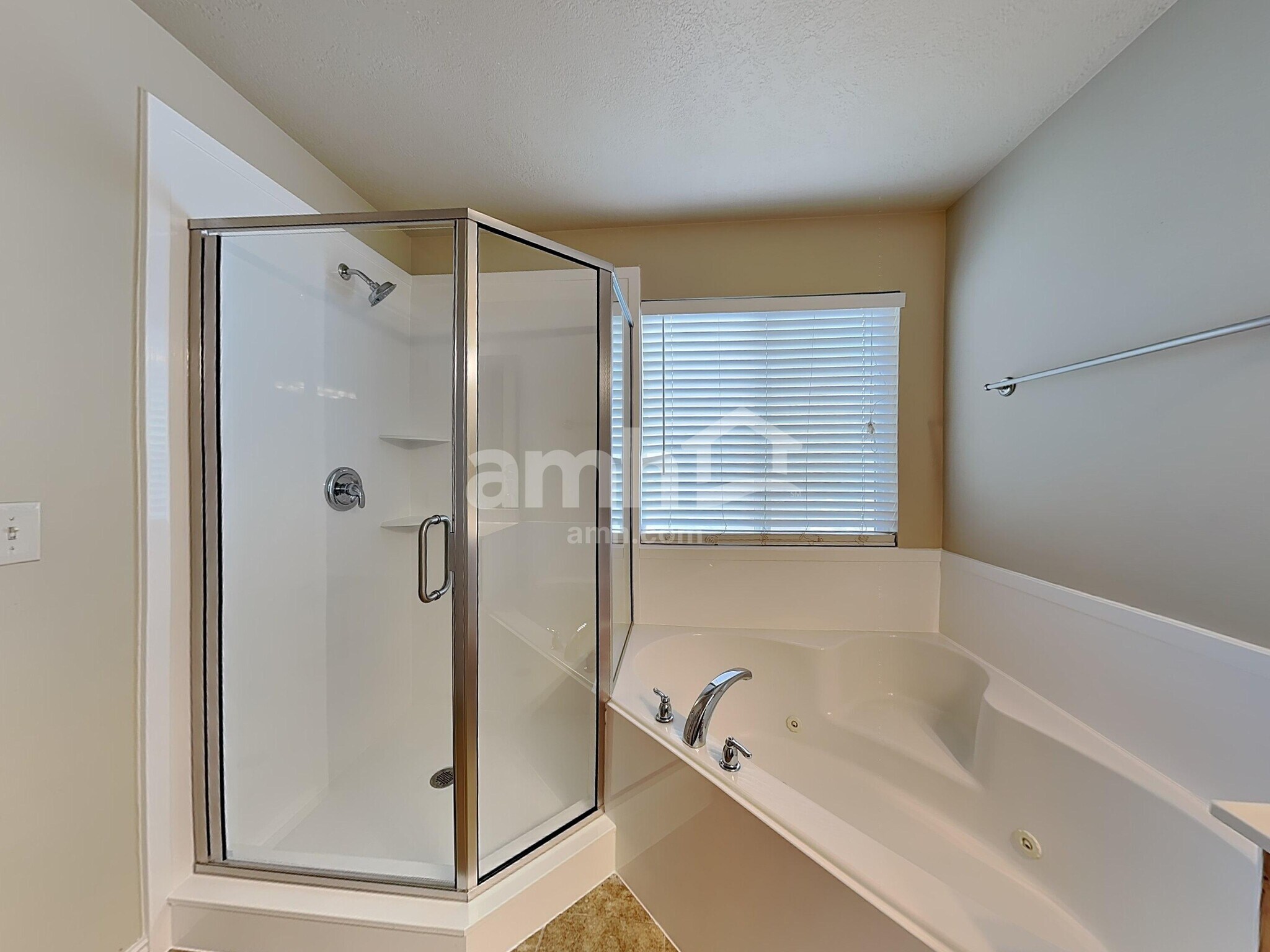 Building Photo - 3501 Bay Ct