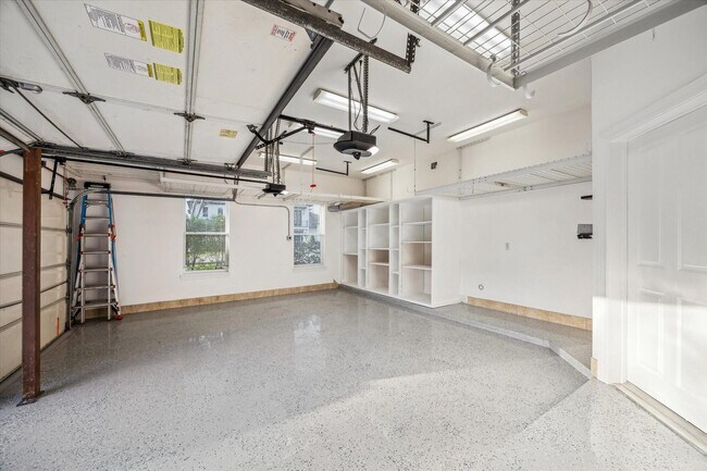 Building Photo - 8745 Tollis St