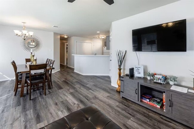 Building Photo - 2304 Smith Branch Blvd