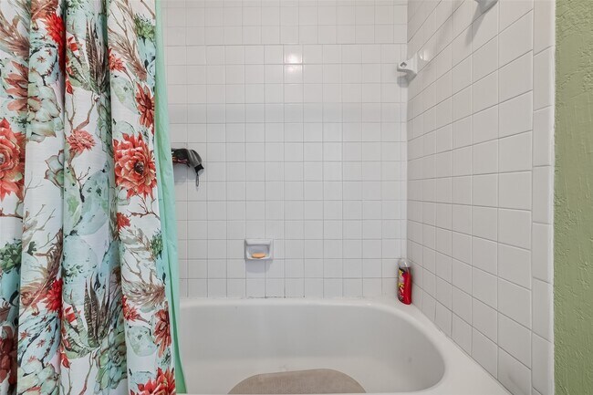 Building Photo - 3200 S Gessner Rd