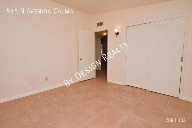 Building Photo - Charming Westwood Hills 2 Bed 1 Bath SFR w...