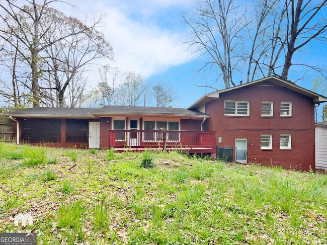 Building Photo - 5730 Deerfield Ln